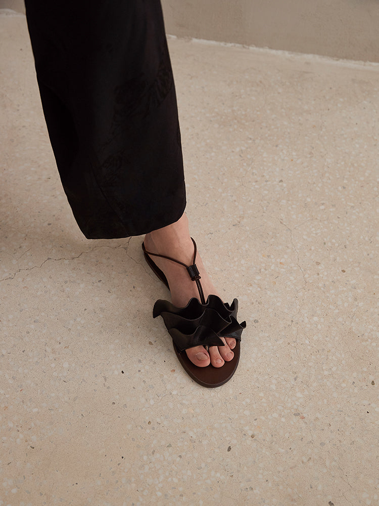 Lambskin Toe Ring Flat Roman Sandals