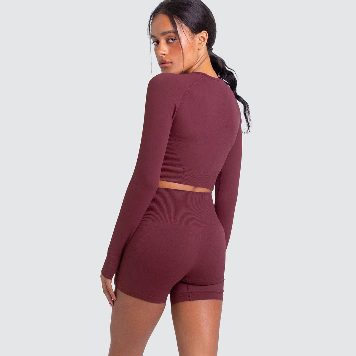 Epic 심리스 긴팔 & 반바지 세트