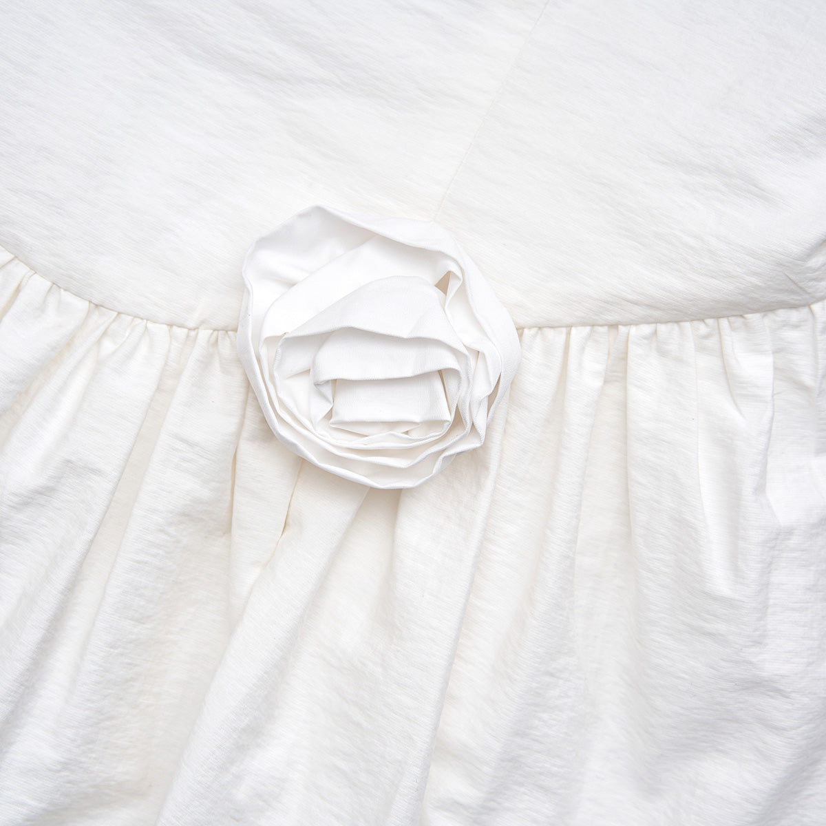 Kroche 3D Floral Hollow Out Lace Edge Halter Dress White