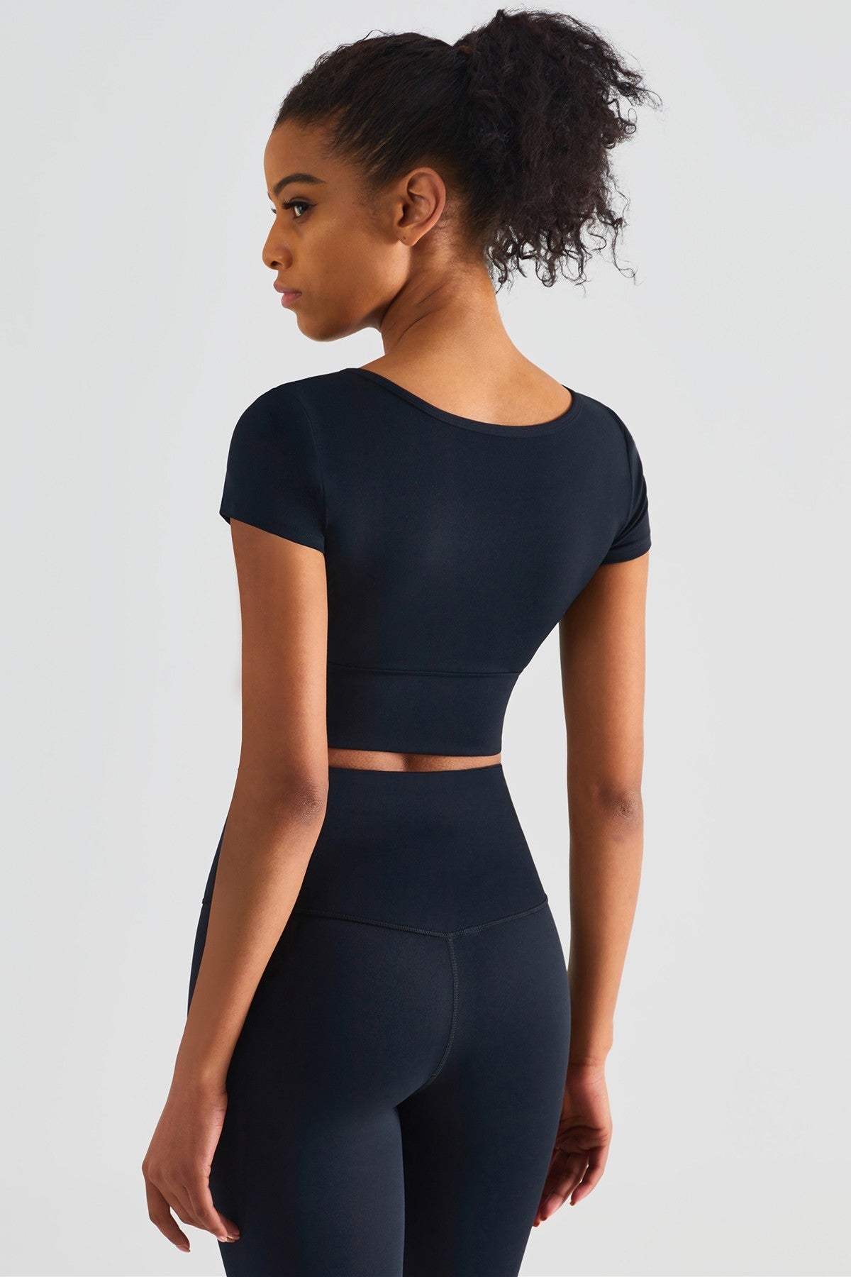 半袖Vネックシャツ ブラ内蔵