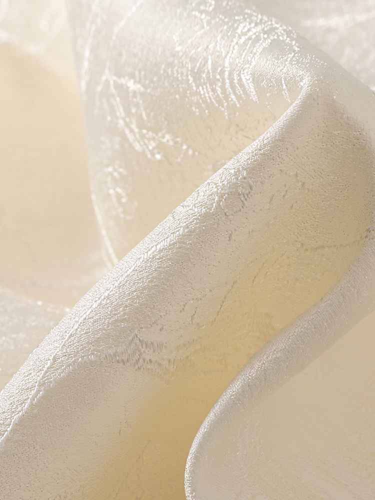 쉘 비즈 디테일 자카드 퍼프 슬리브 드레스