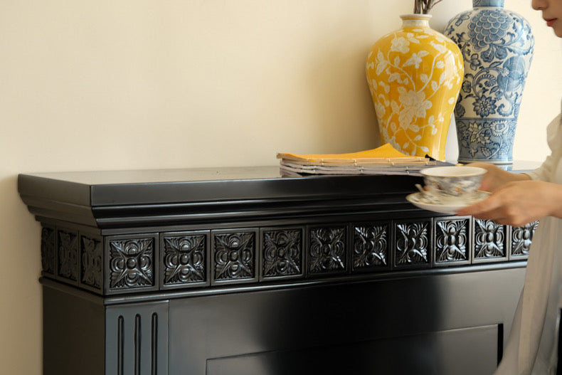 繁栄の黄色い蘭: 玄関とリビングルームの花瓶