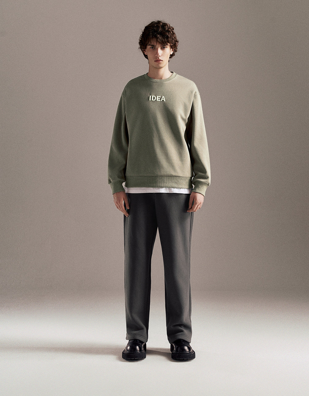 Letter Embossed Loose Sweatshirt