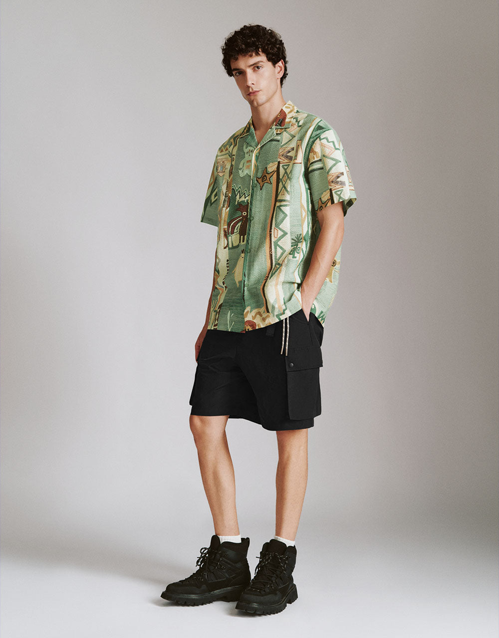 Leisure Shorts With Belt