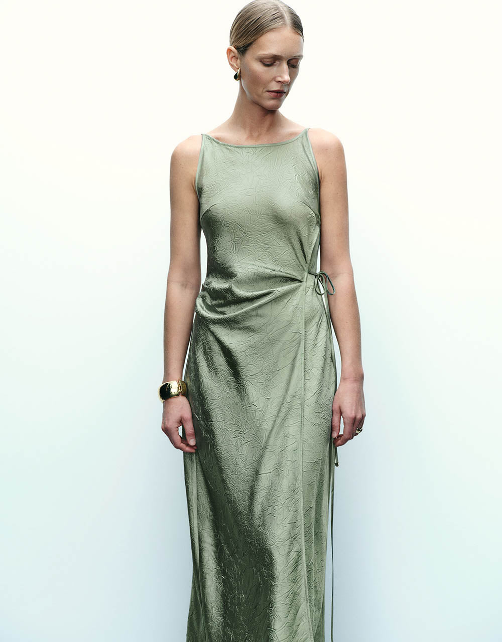 Sleeveless Straight Dress