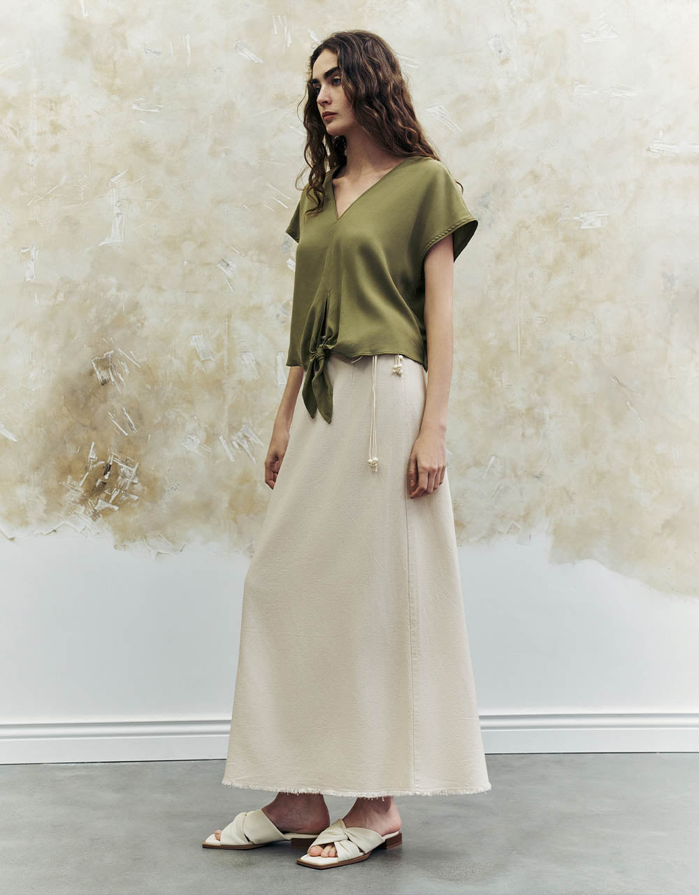 Raglan Sleeve V-Neck Overhead Shirt