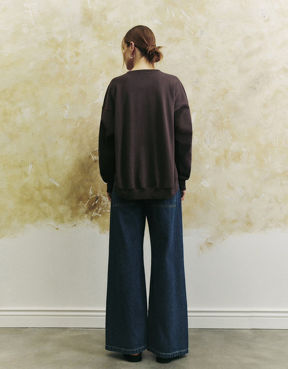 Drop Shoulder Sleeve Crew Neck Sweatshirt