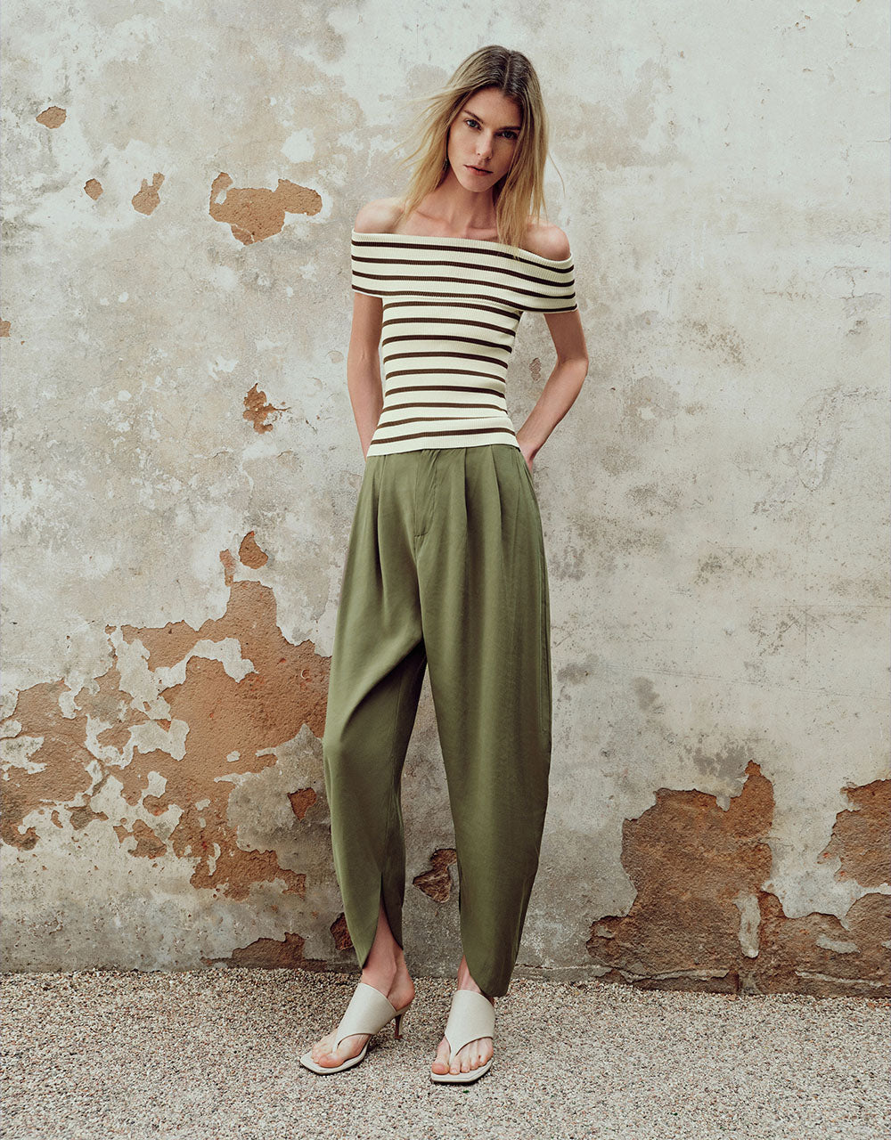 Loose Carrot Fit Pants