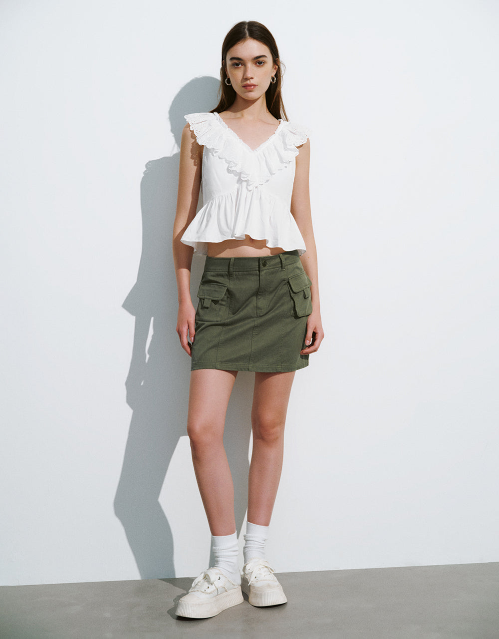 Sleeveless V-Neck Overhead Shirt