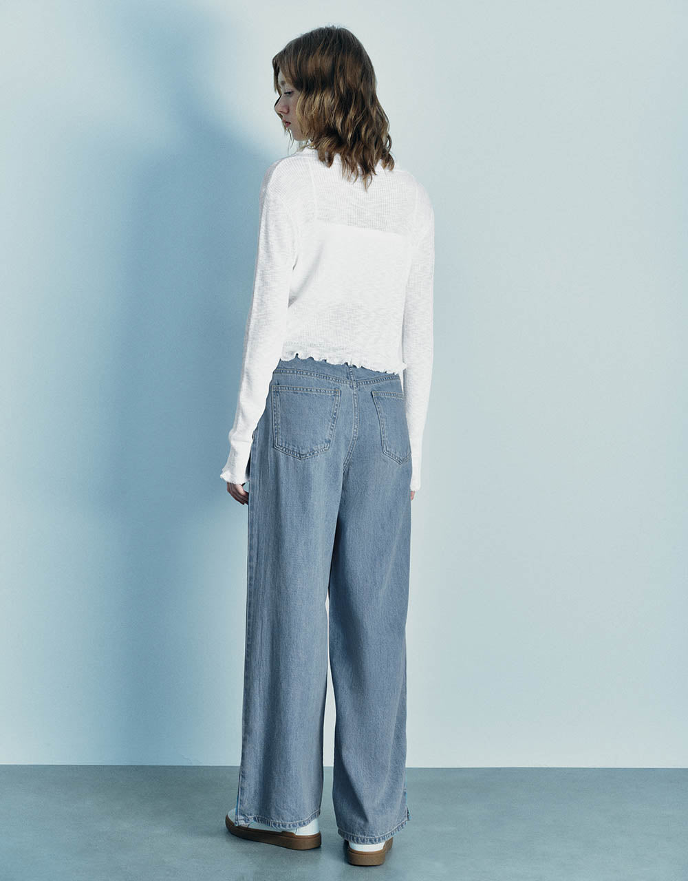Wide-Leg Jeans