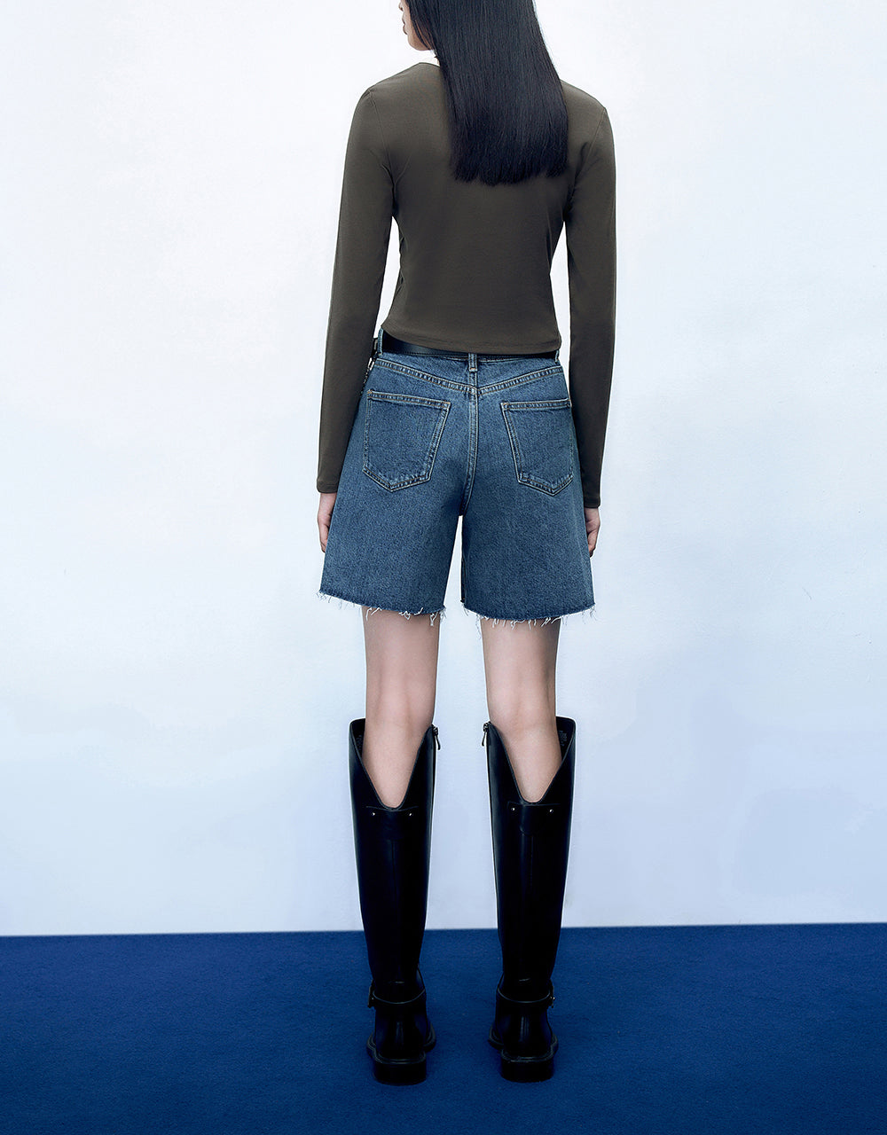 Letter Printed U Neck Knitted T-Shirt