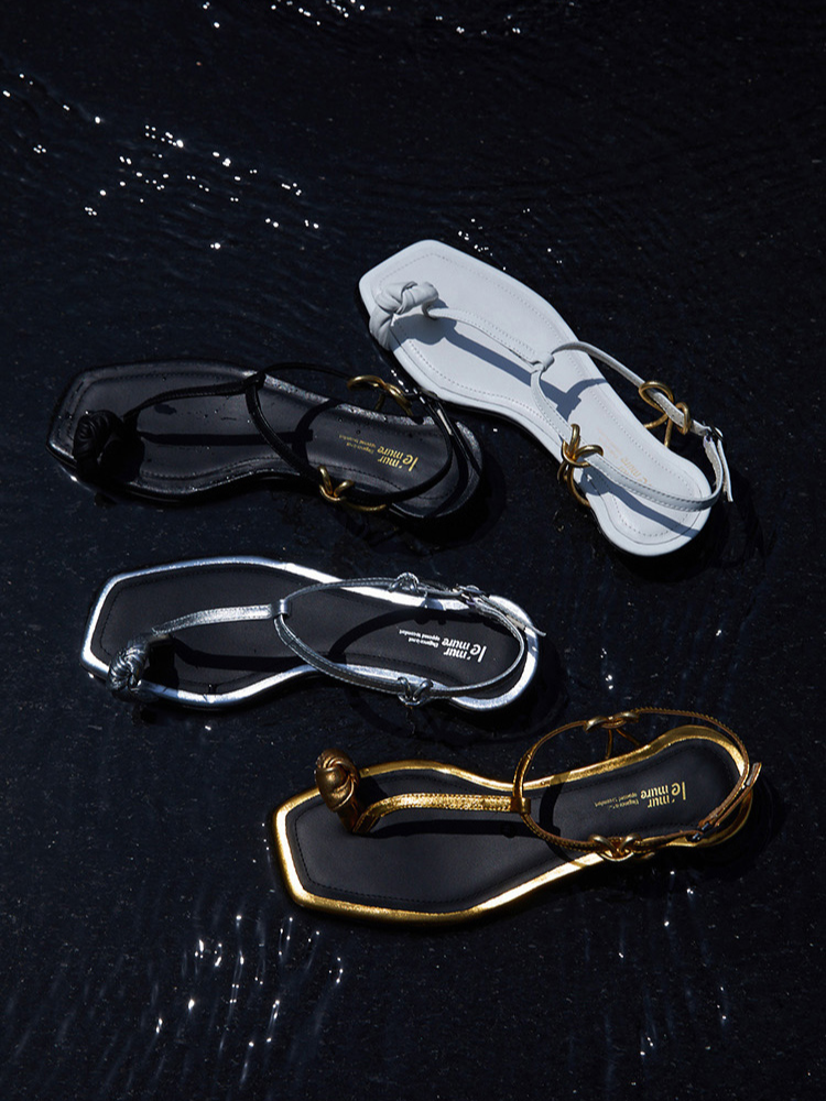 미니멀리스트 썸링 토 샌들