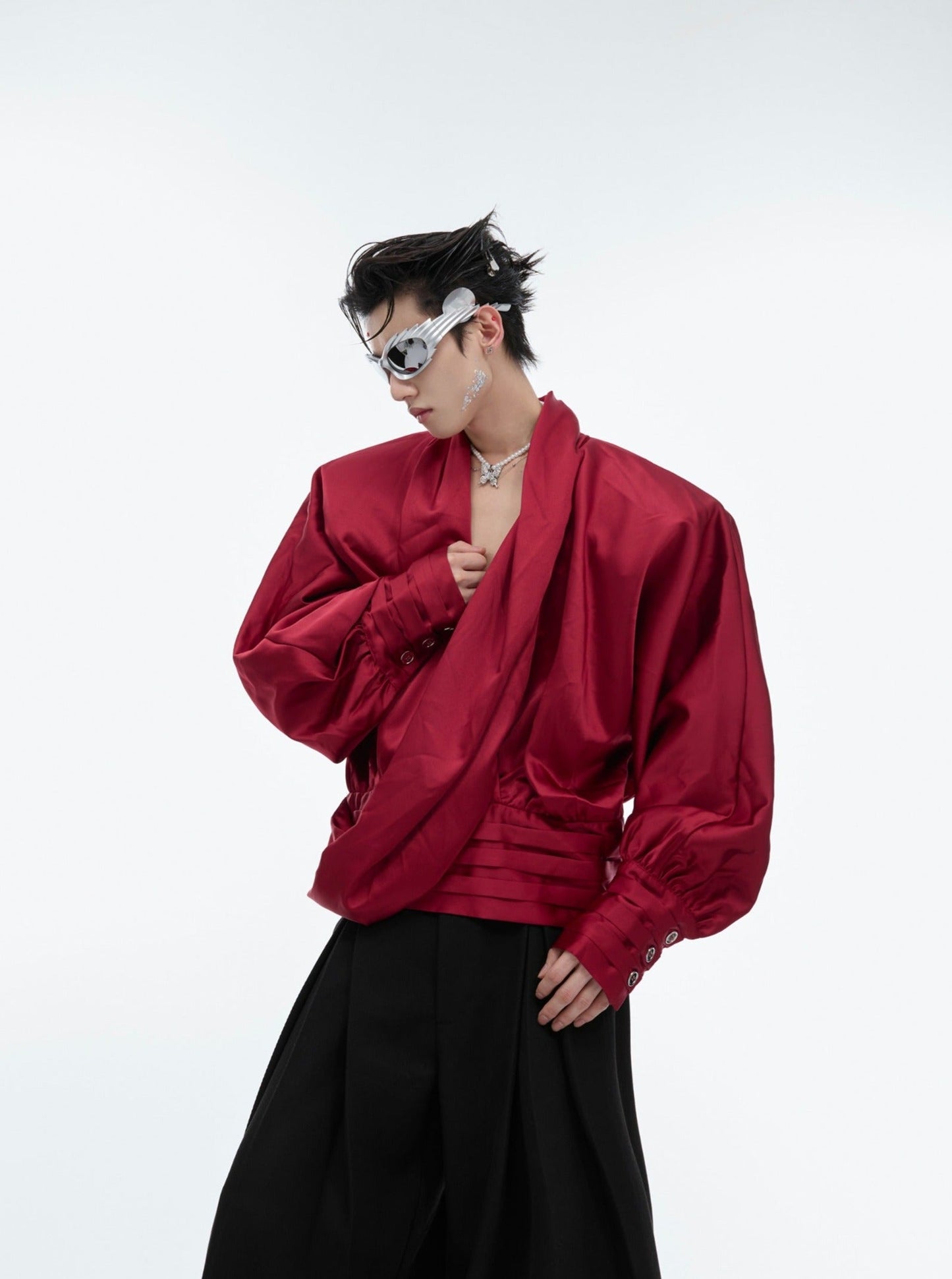 Liquid Texture V-neck Design