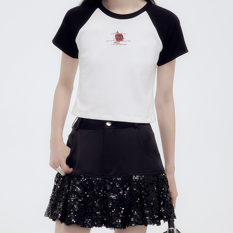 Sequin Pleats Glossy Mini-Skirt