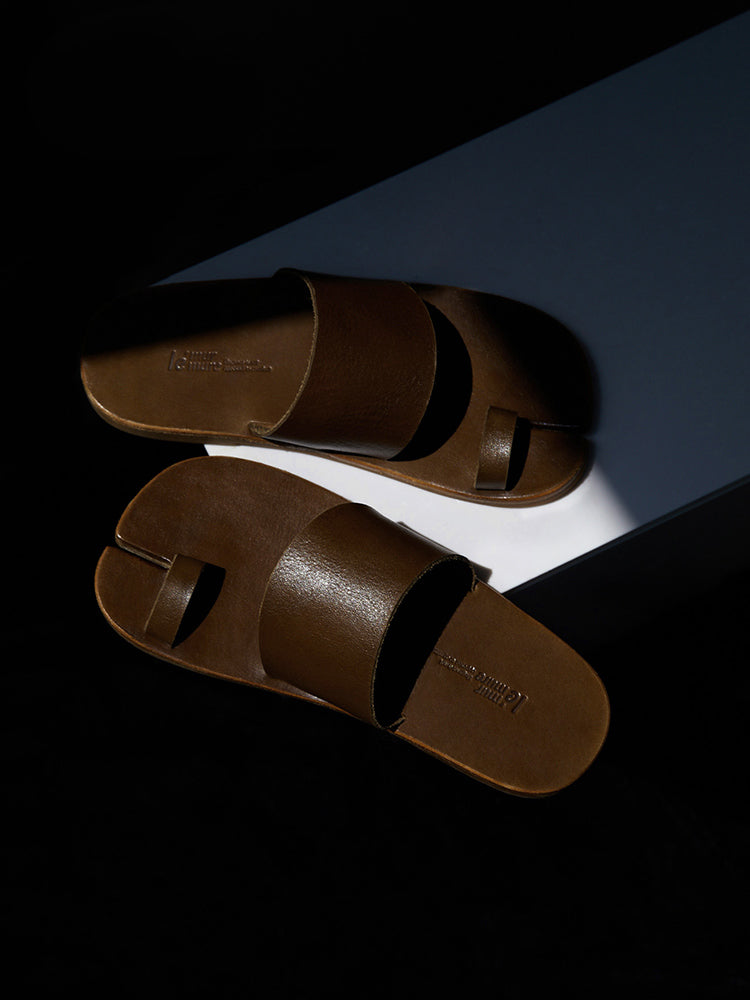 Handcrafted Washed Vegetable-Tanned Leather Thong Sandals