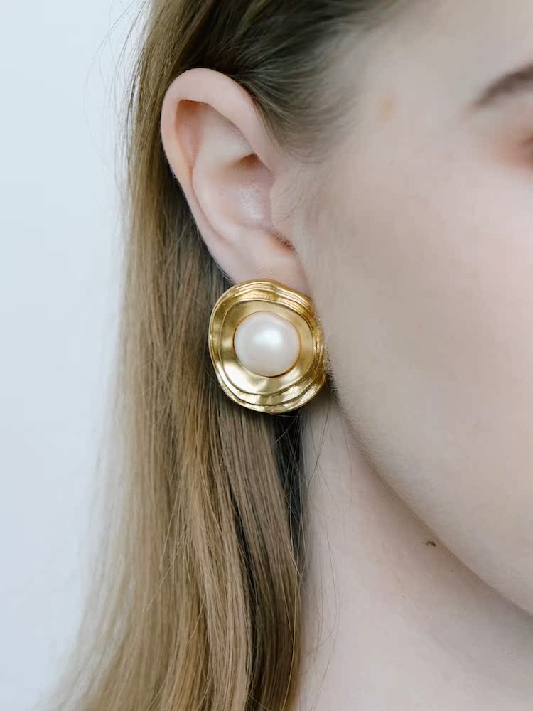 “Pearl Shell” Designer Vintage Clip-On Earrings