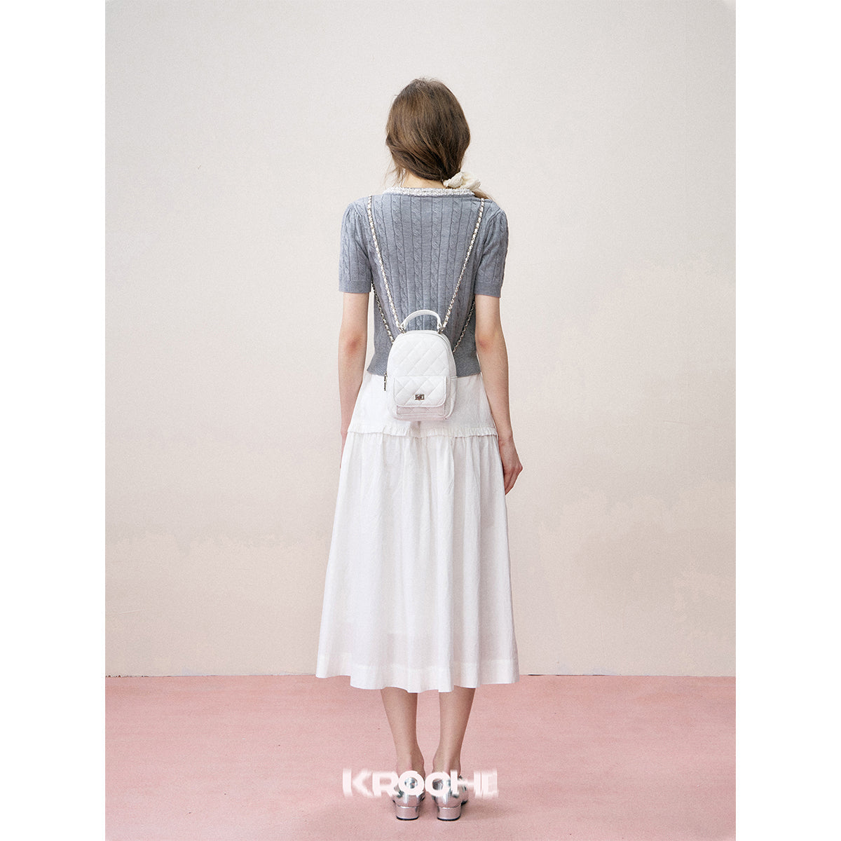 Kroche Pearl Collar Woolen Short Sleeved Cardigan Grey