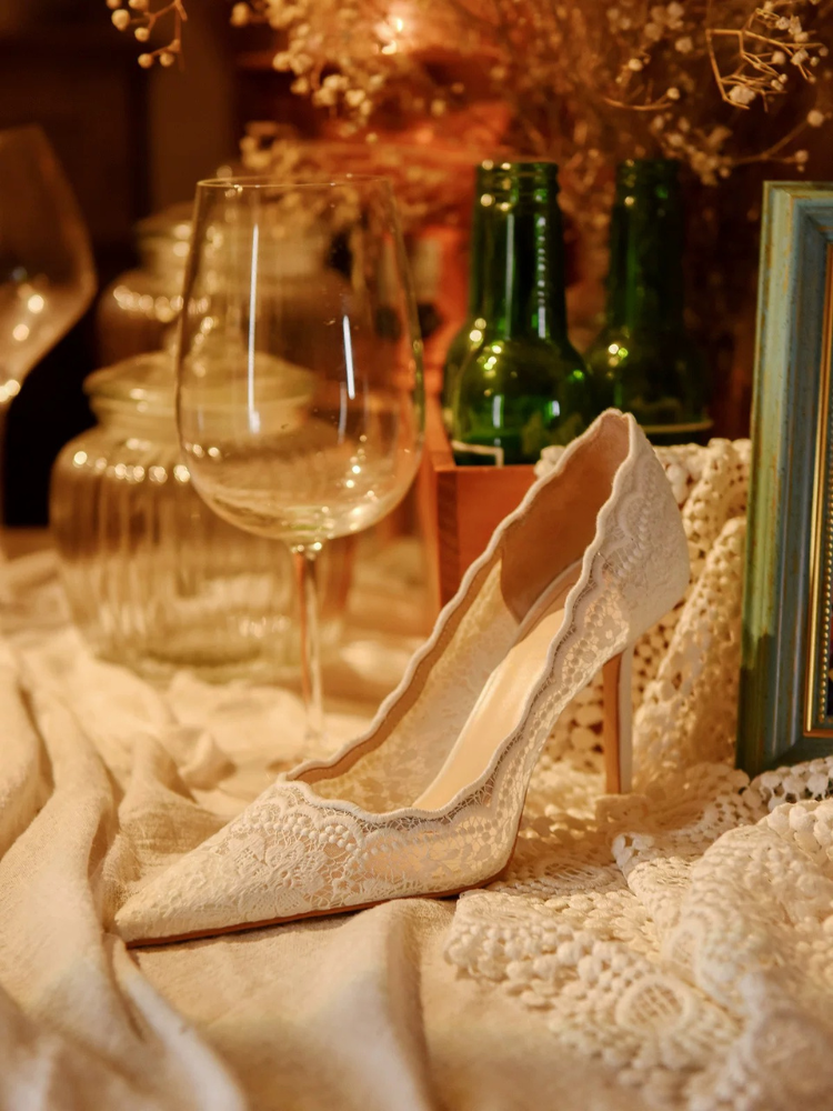 Moonlit Rose French-Style White Mesh High Heels