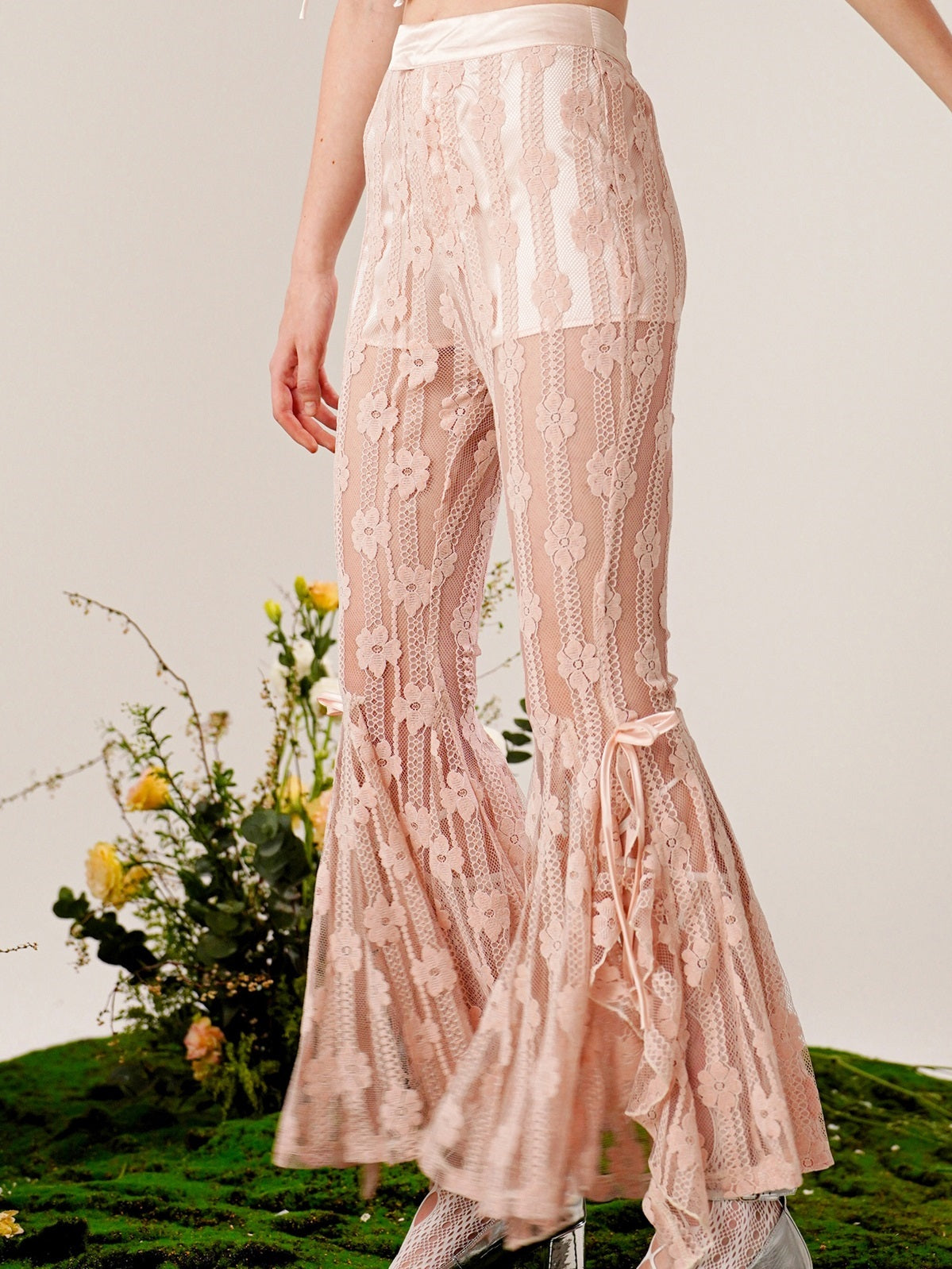 레이스플라워 플레어 시스루팬츠 