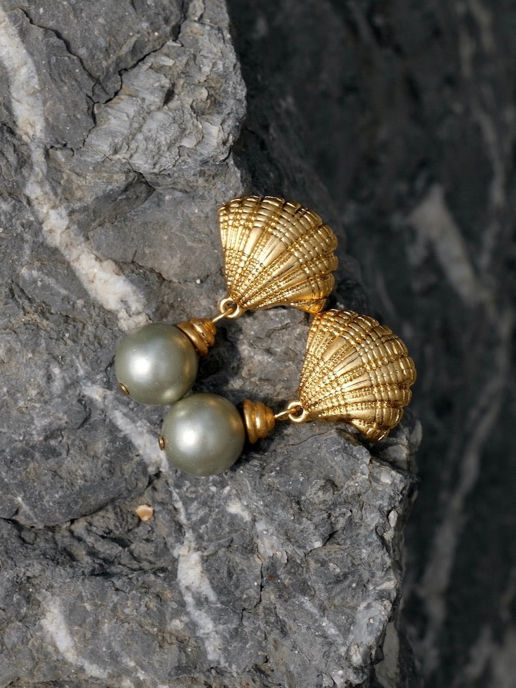 “Tahiti Elegance” French Vintage Pearl Drop Earrings