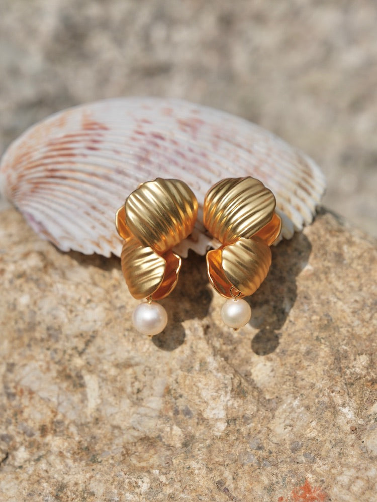 “Sunset Shell” Natural Pearl Earrings