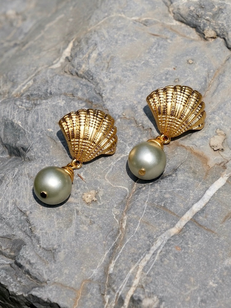 “Tahiti Elegance” French Vintage Pearl Drop Earrings