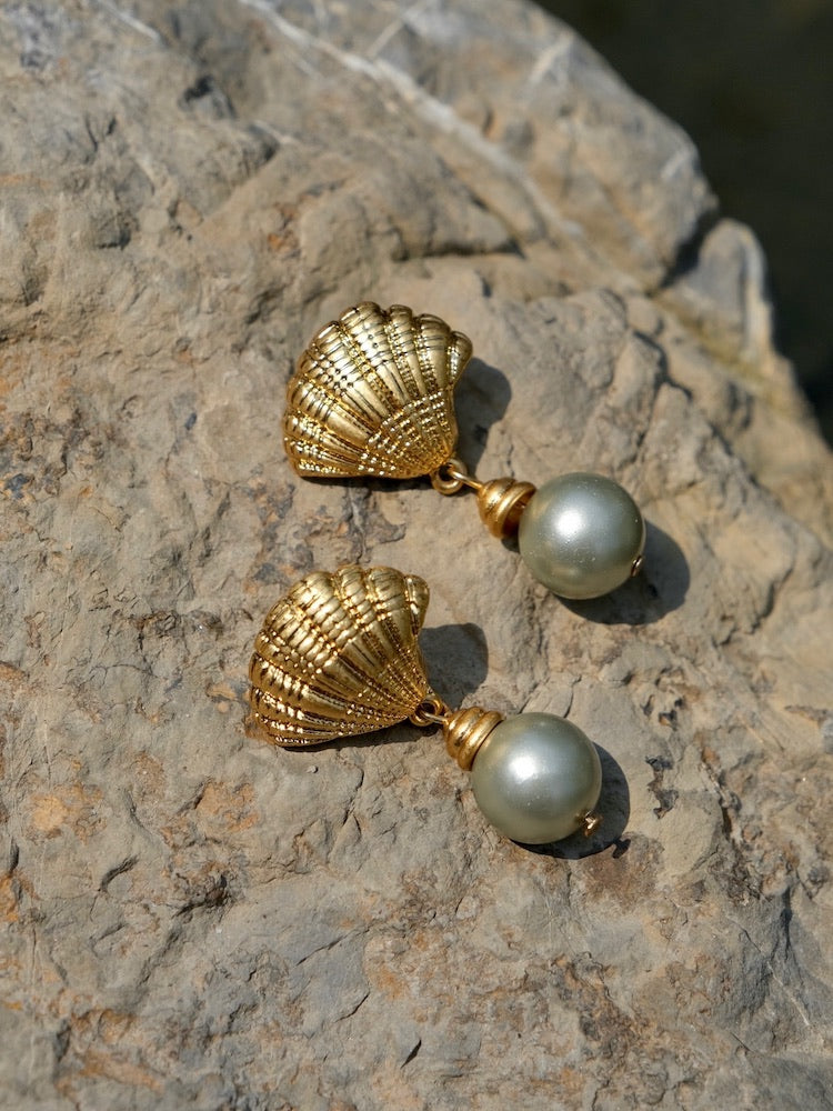 “Tahiti Elegance” French Vintage Pearl Drop Earrings