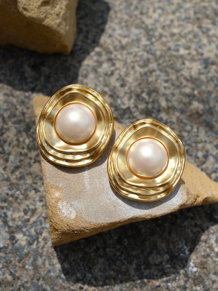 “Pearl Shell” Designer Vintage Clip-On Earrings