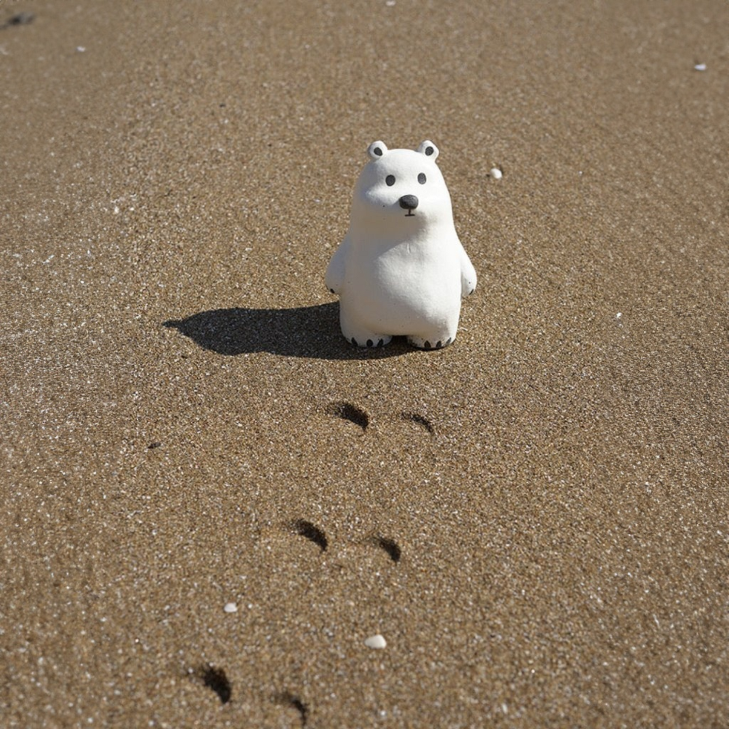 작은 곰 세라믹 조각상