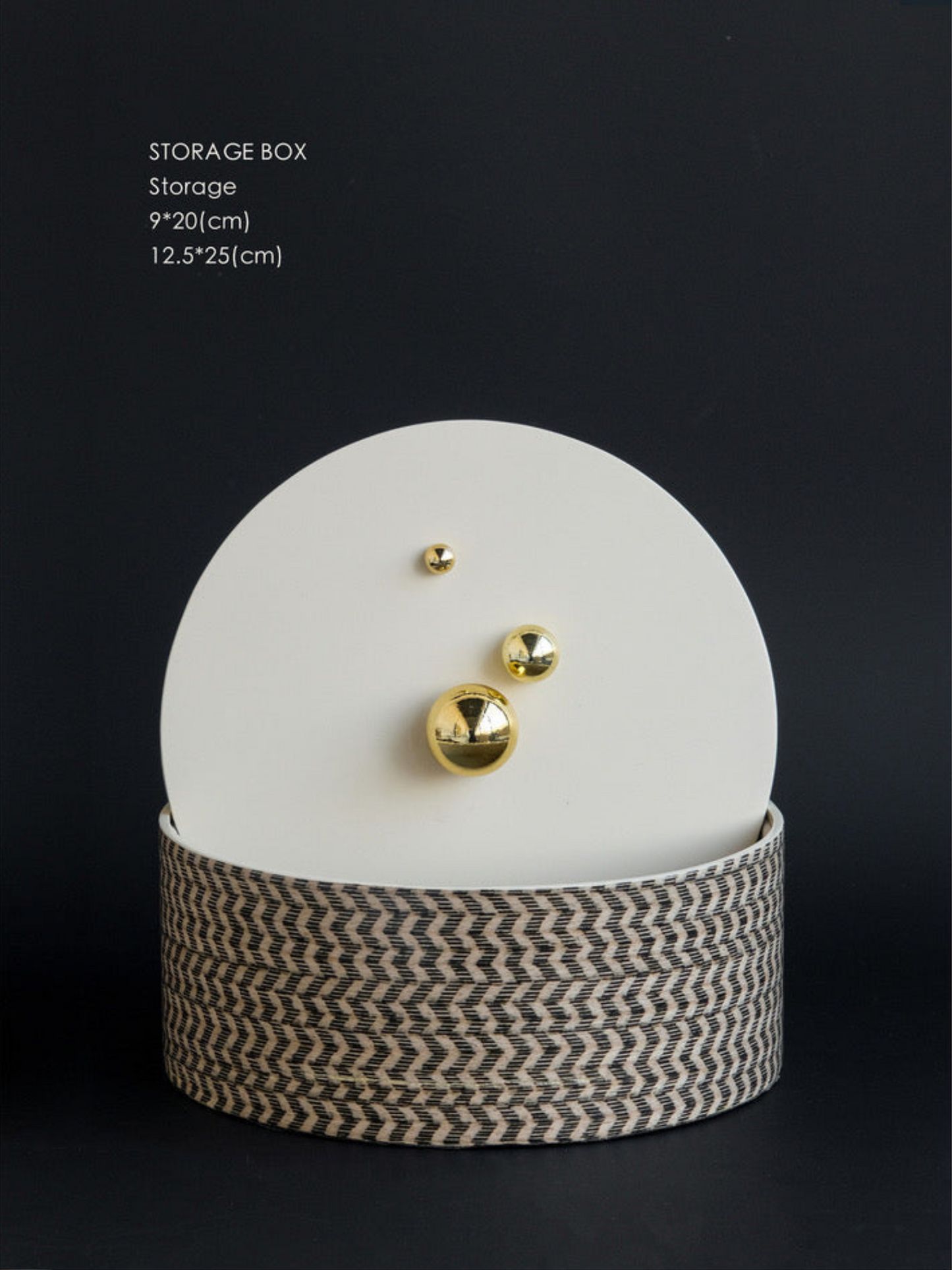 Gold Handle Round Storage Box