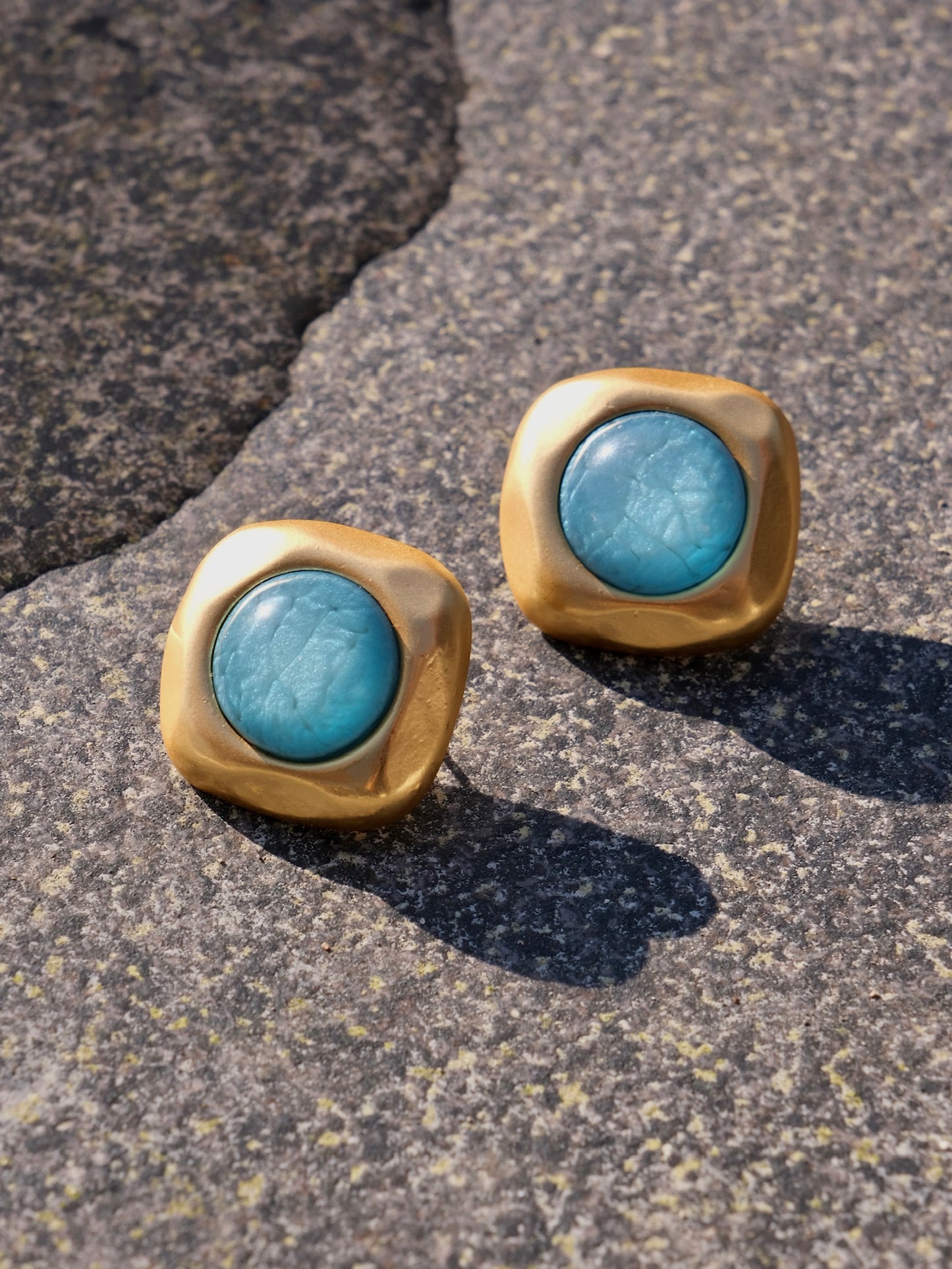 “Reef Isle” Ocean Blue Vintage Clip-On Earrings