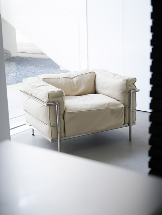 Cassina LC3 시대를 초월한 가죽 소파