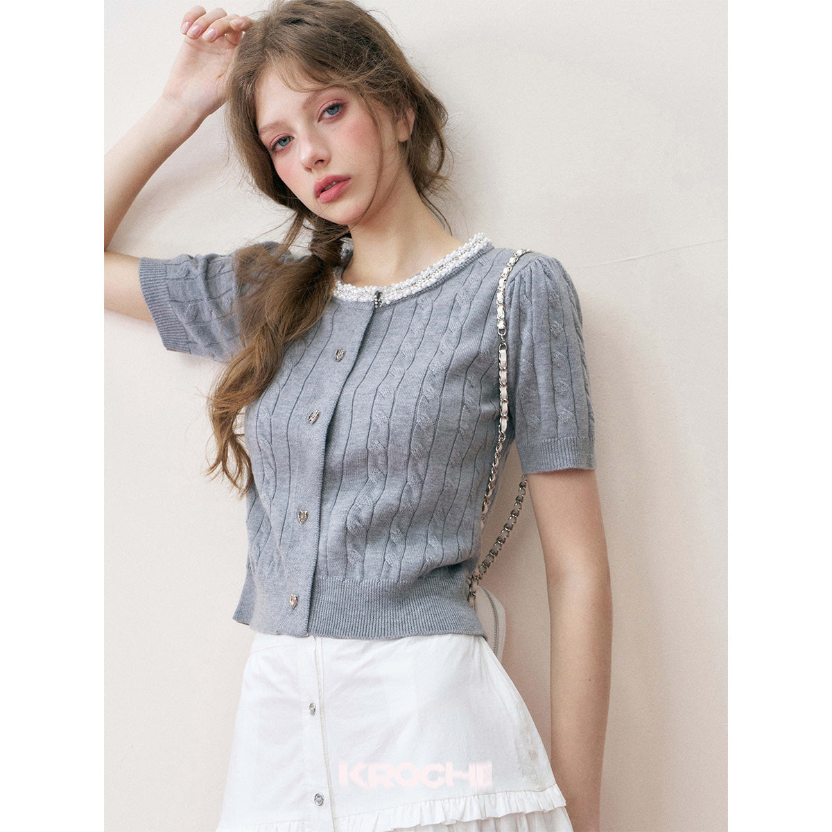 Kroche Pearl Collar Woolen Short Sleeved Cardigan Grey