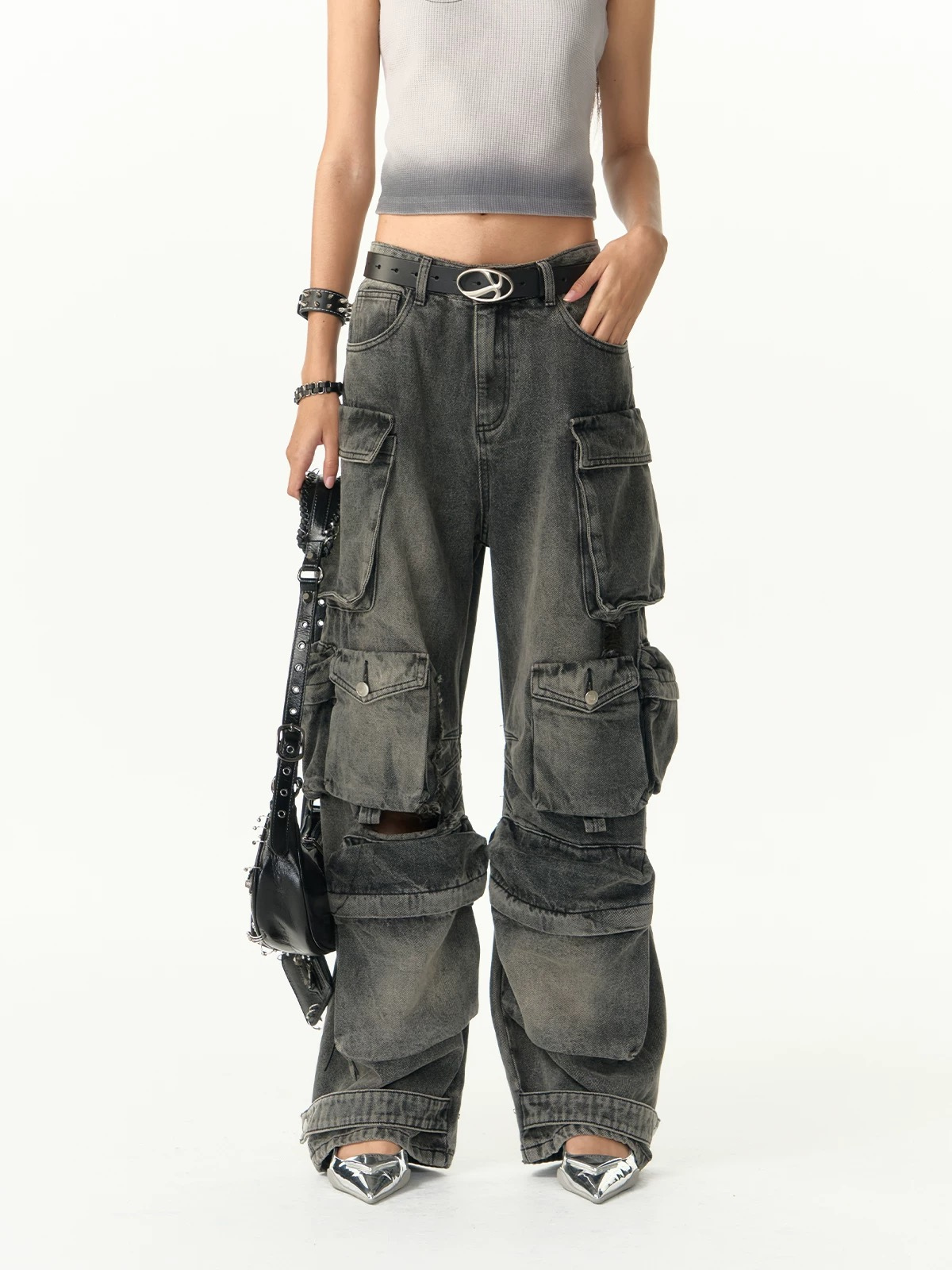 Multi-Pocket Distressed Heavy-Washed Cargo Jeans