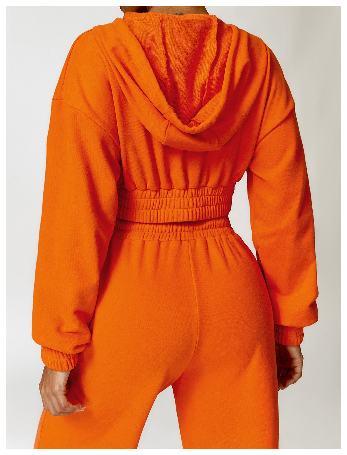 Mona Luxe 지퍼 스웨트수트 