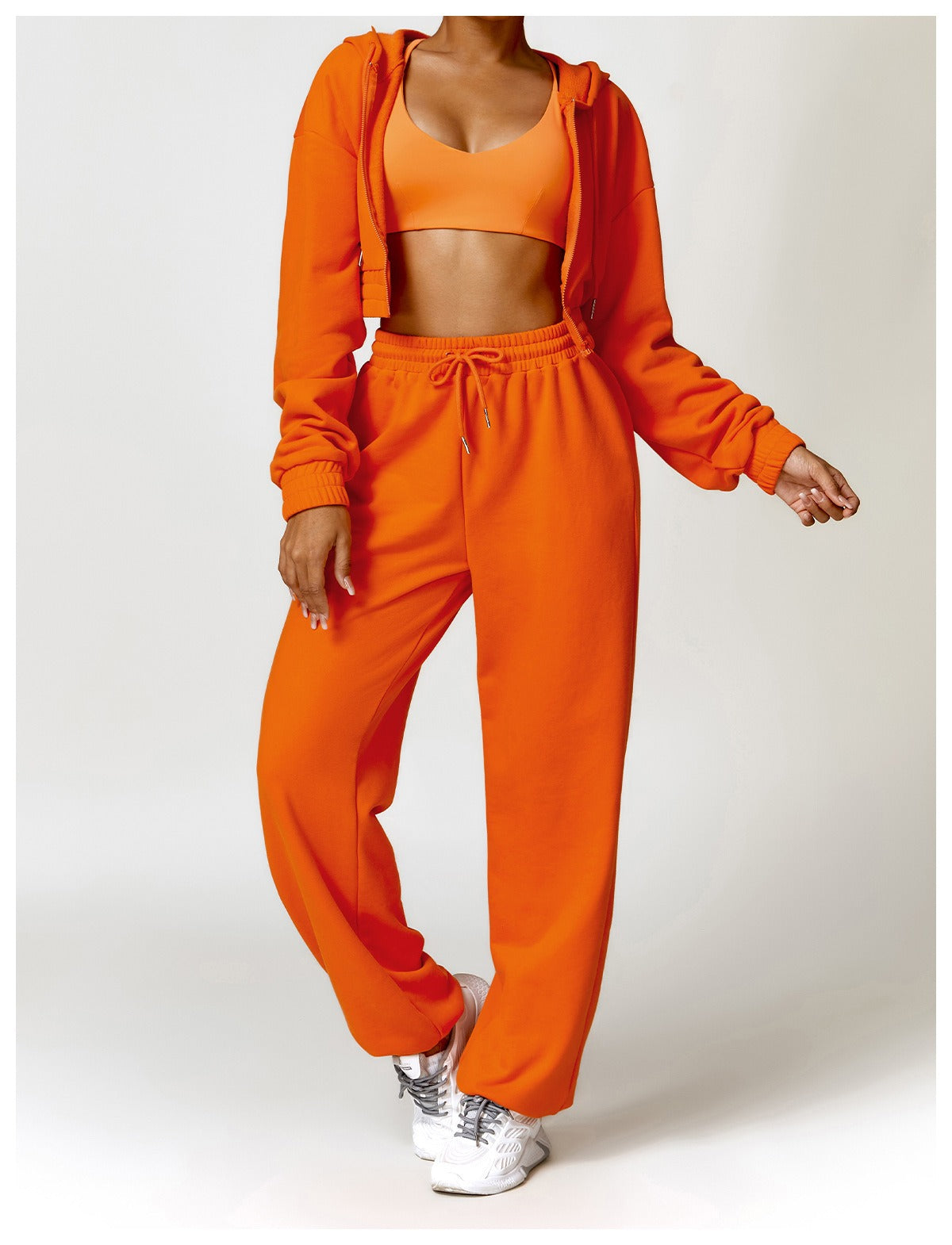 Mona Luxe 지퍼 스웨트수트 