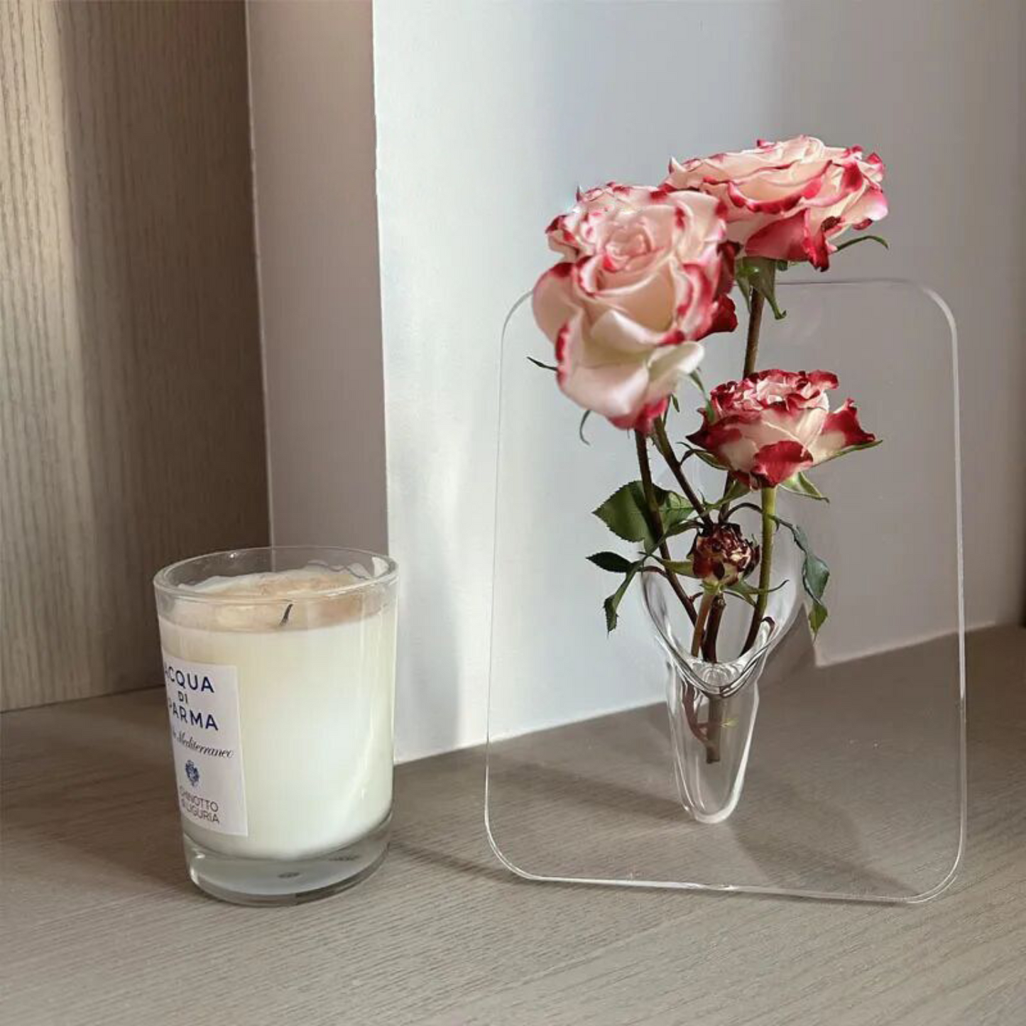 Acrylic Elegance Frame Vase