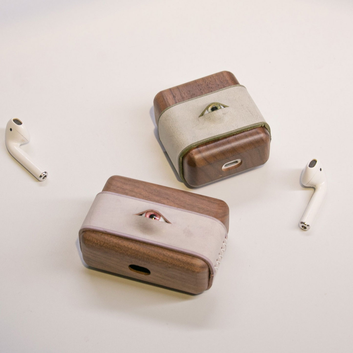 손으로 만든 눈 디자인 가죽 AirPods 케이스 