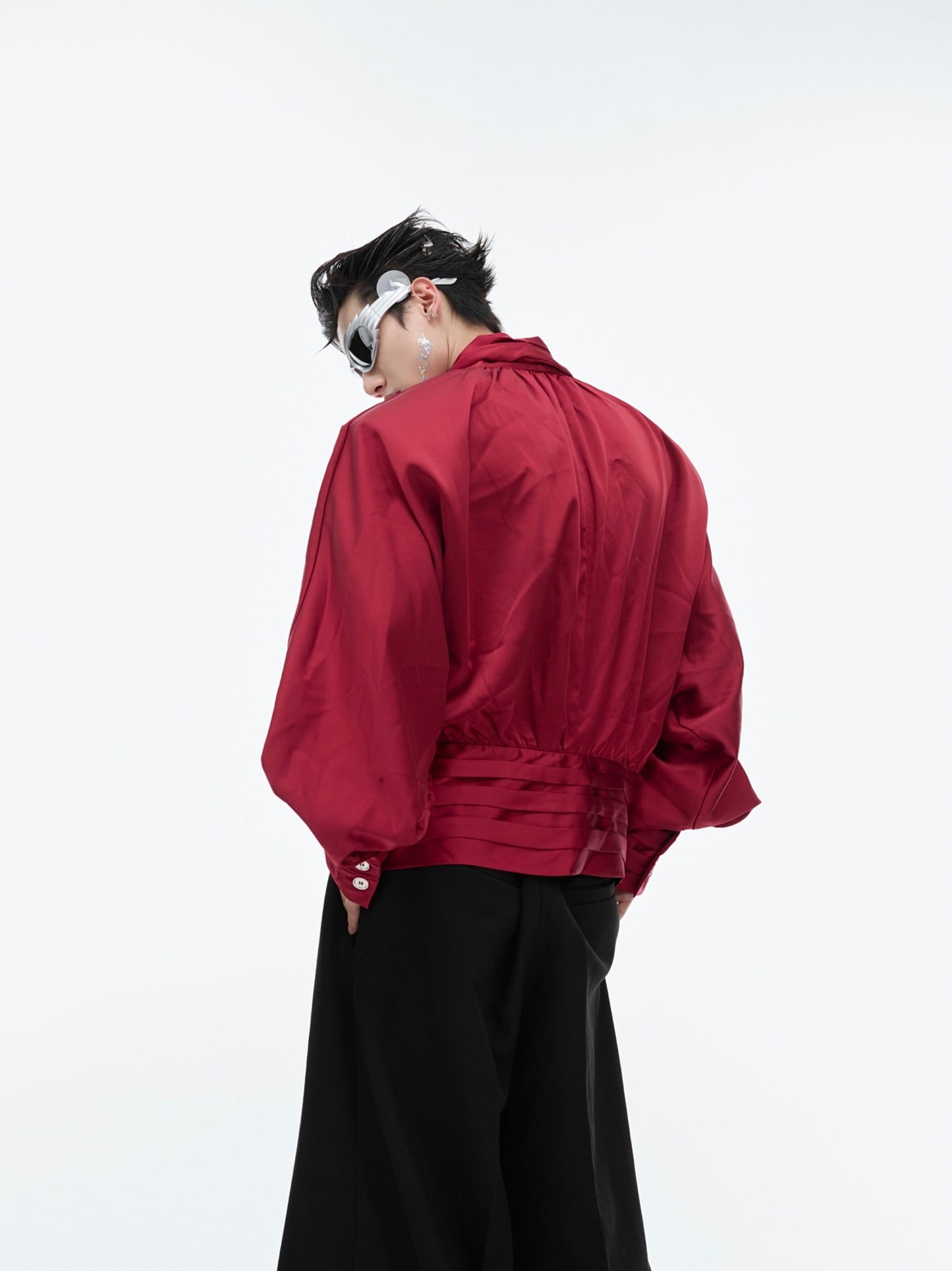 Liquid Texture V-neck Design