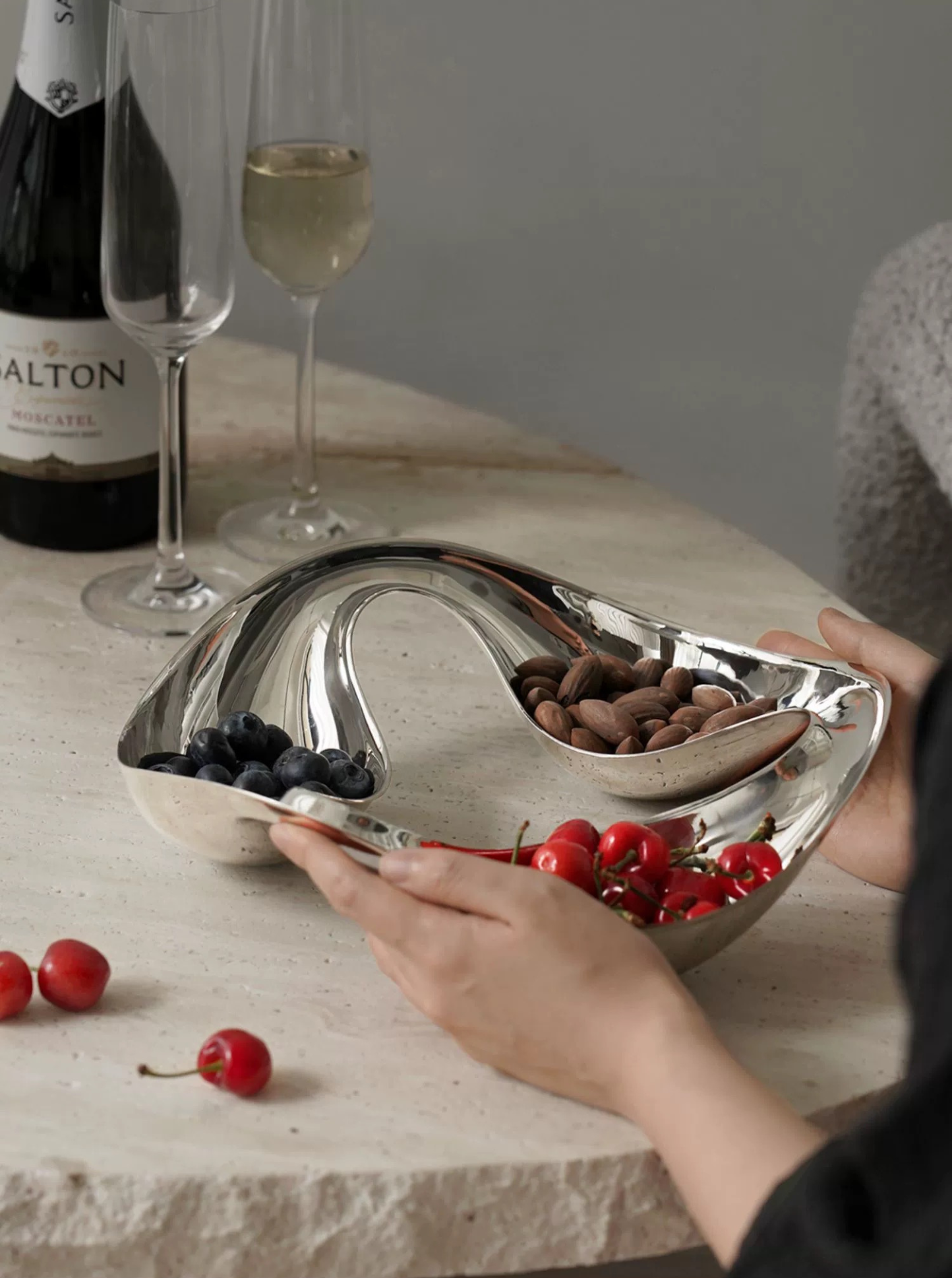 Stainless Steel Infinity Fruit Tray