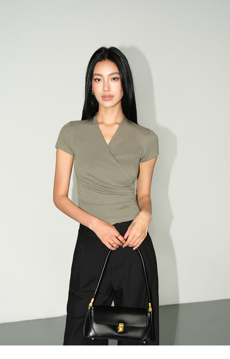 Neva V-Neck Essential Slim T-Shirt