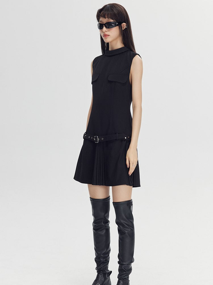 Pleats College-style Belt One-piece