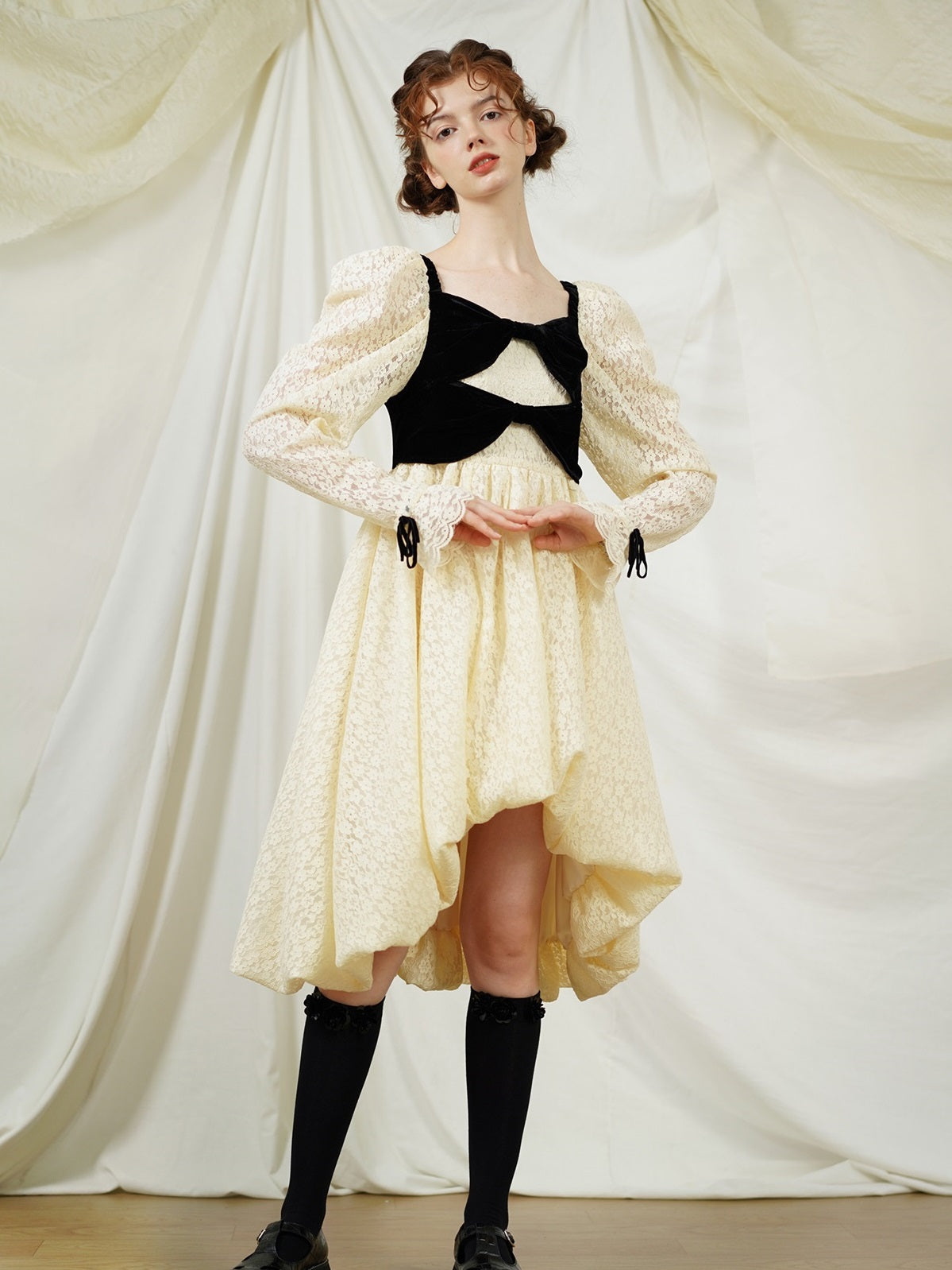 레이스 퍼프슬리브 벌룬플라워 원피스 