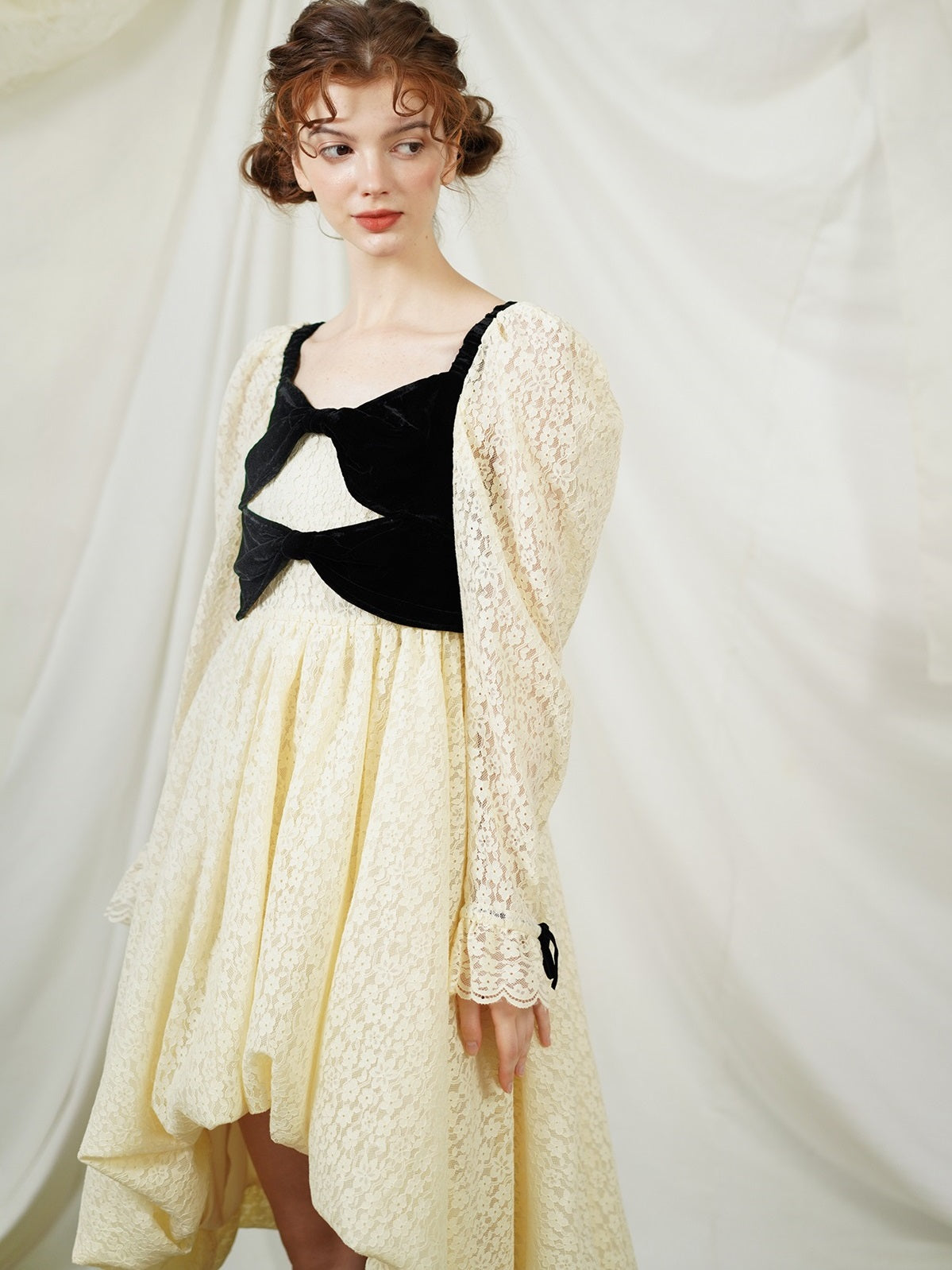 레이스 퍼프슬리브 벌룬플라워 원피스 