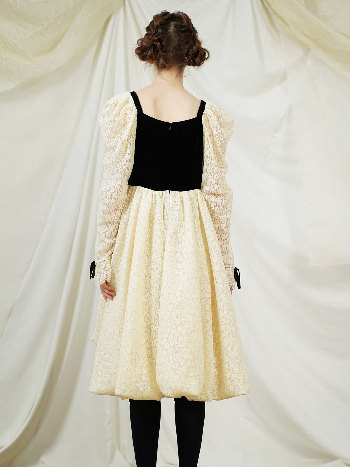 레이스 퍼프슬리브 벌룬플라워 원피스 