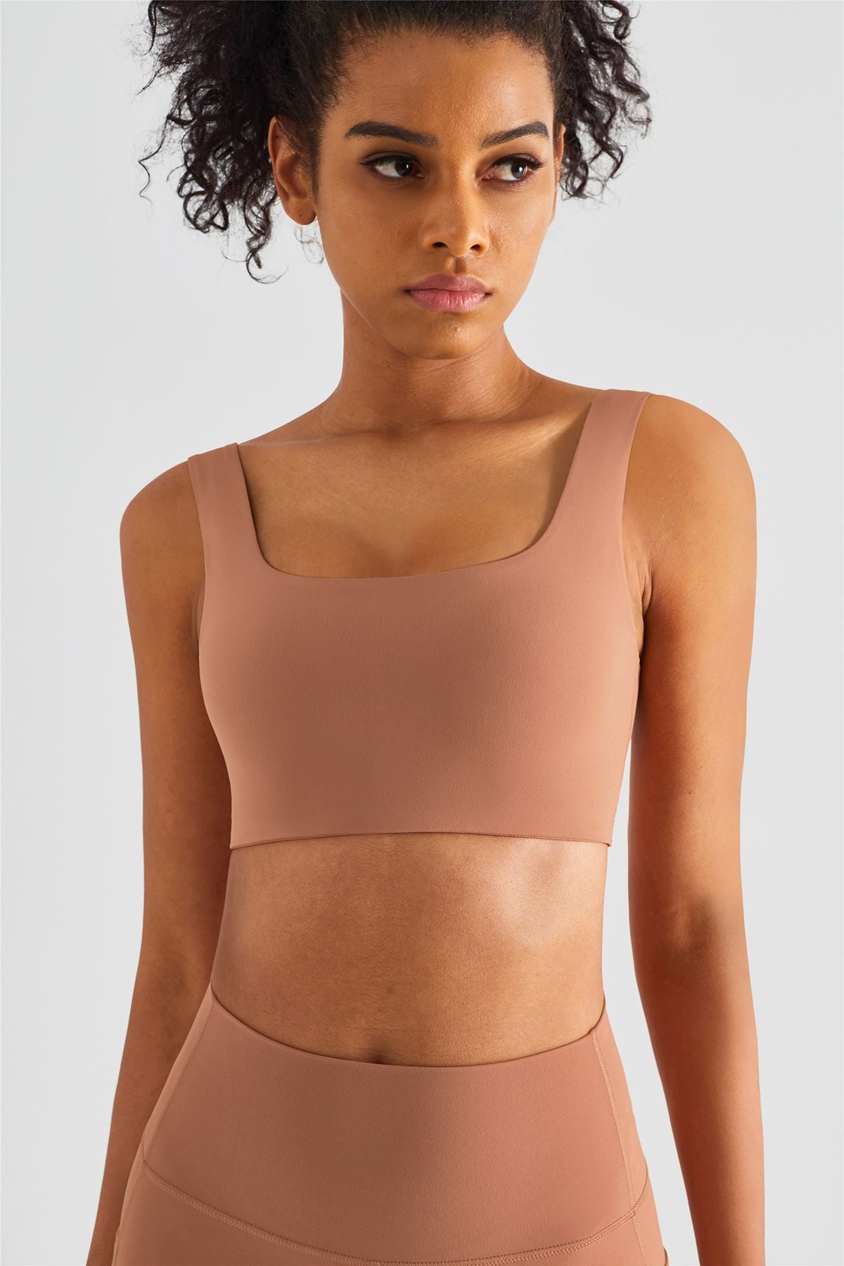 Straight Straps Backless Sports Bra