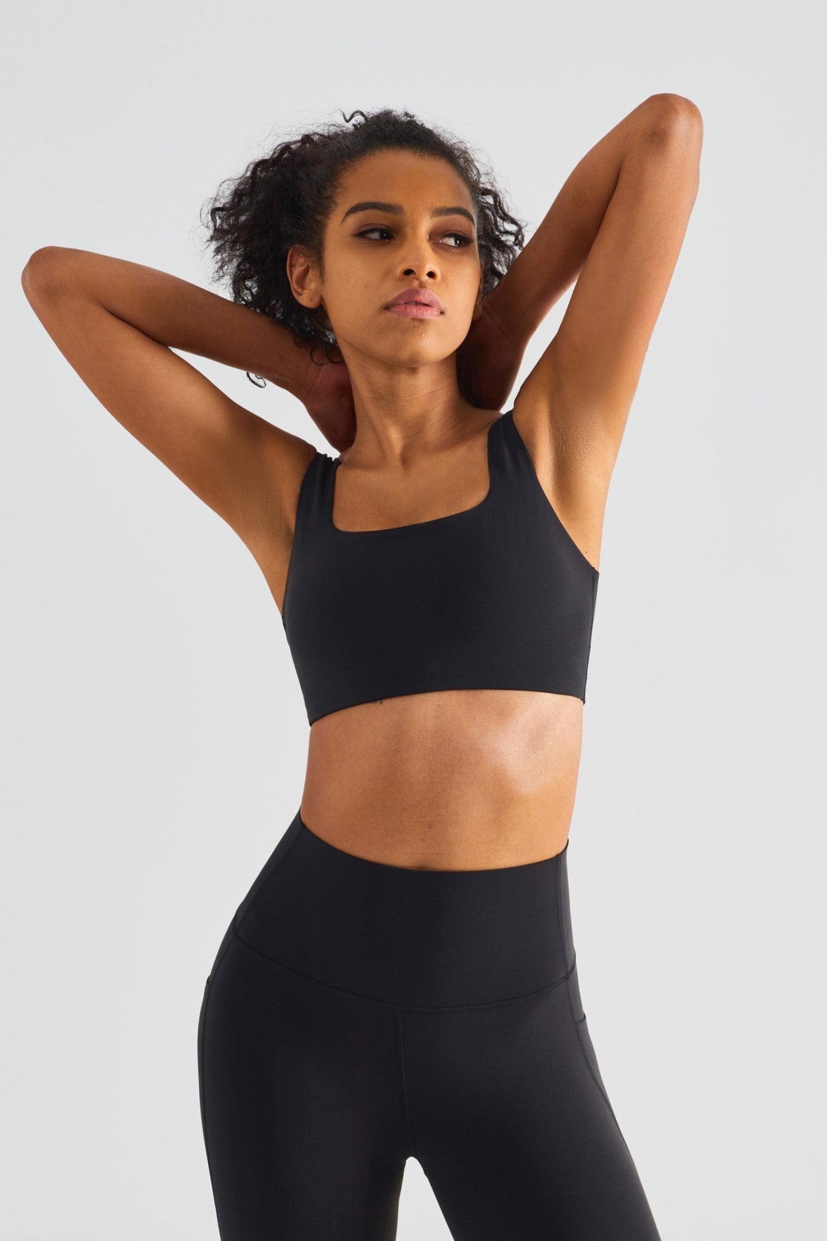 Straight Straps Backless Sports Bra