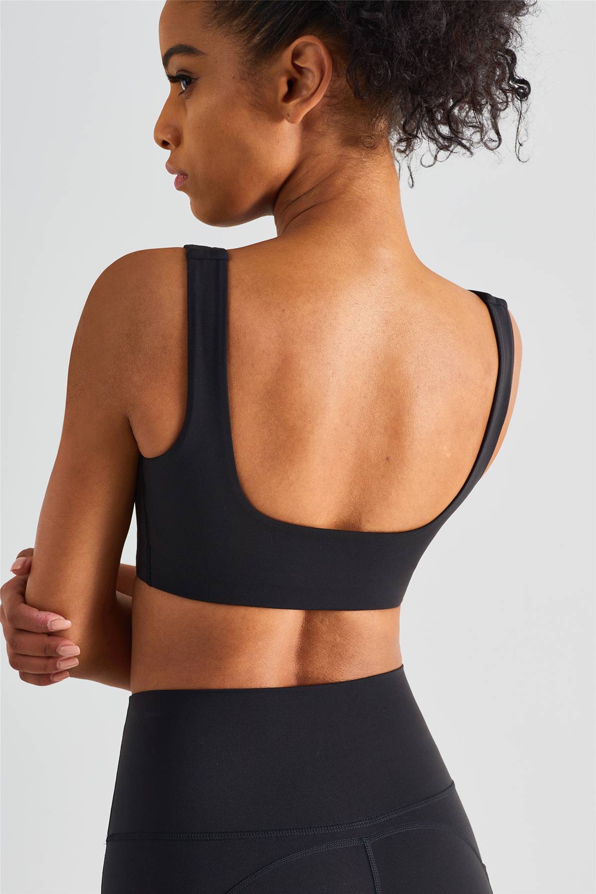 Straight Straps Backless Sports Bra