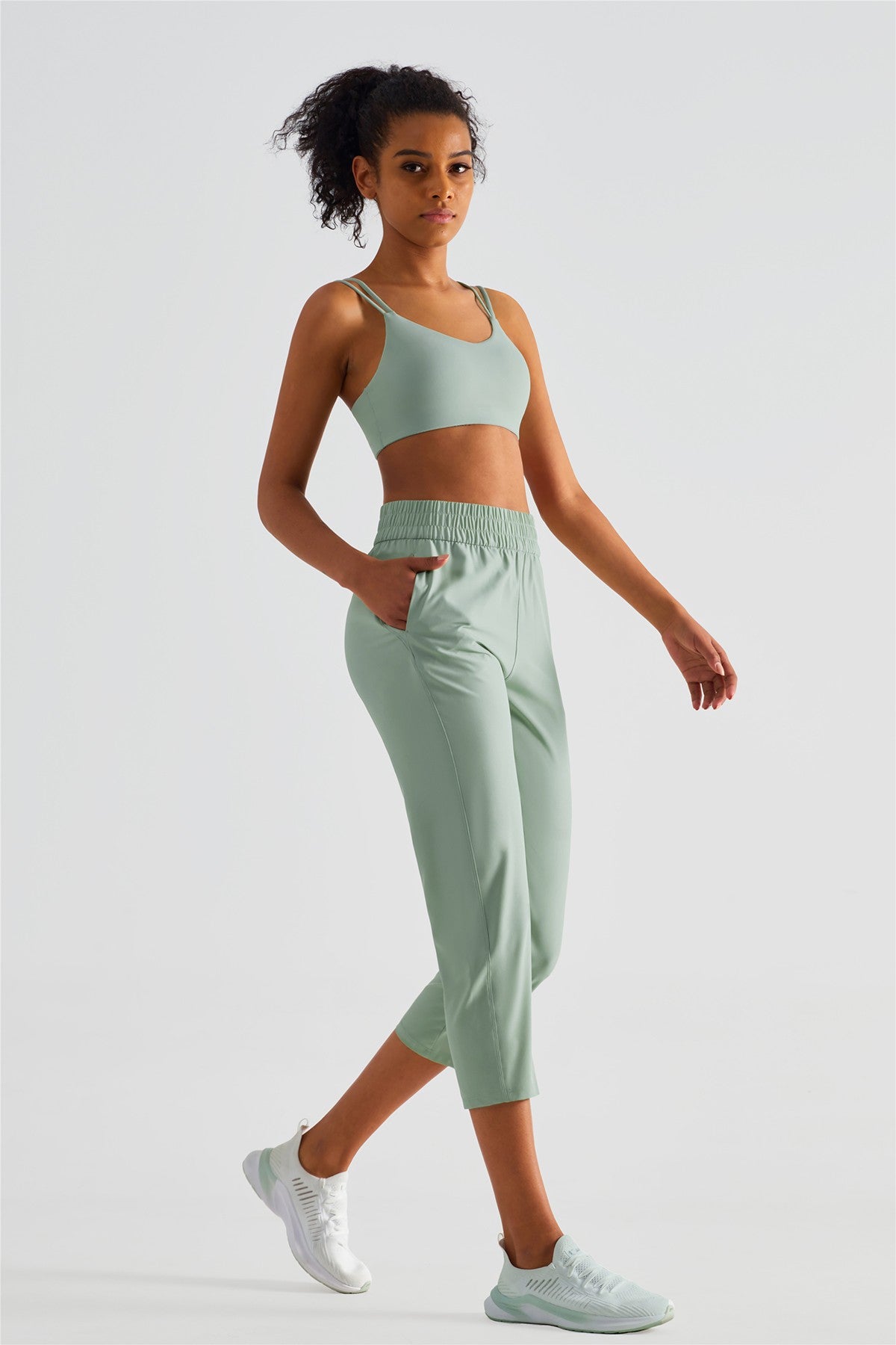 UPF 50+ Tapered Crop Pants with Pockets