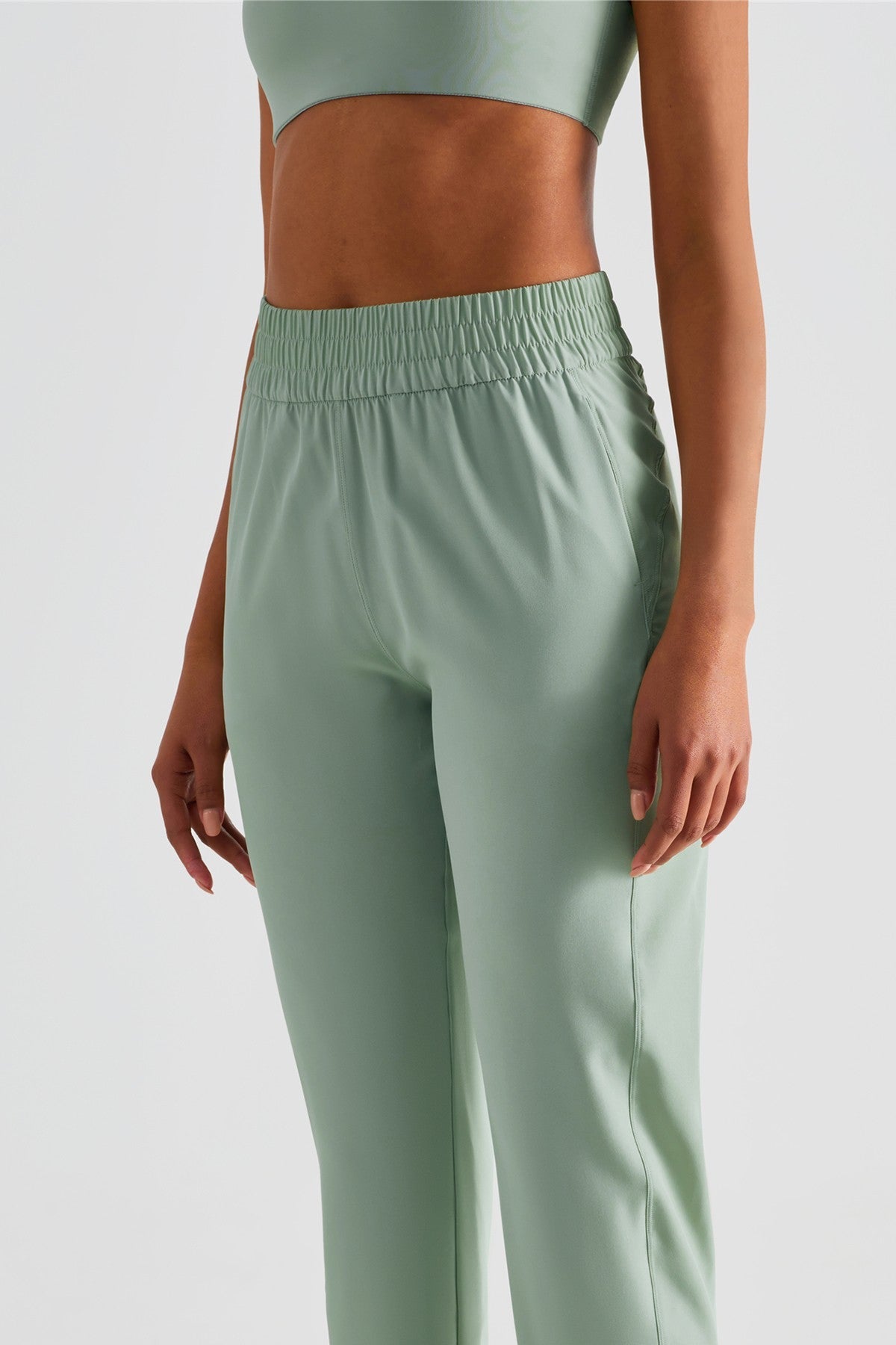 UPF 50+ Tapered Crop Pants with Pockets